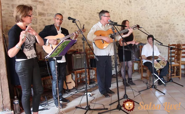 Luna y su Banda en live