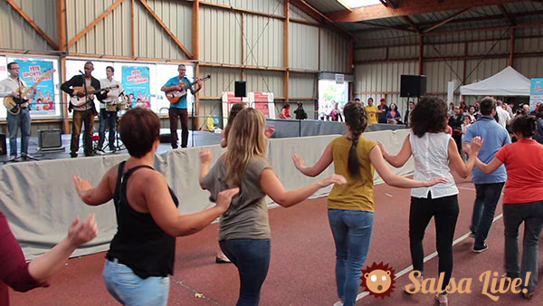 L'animation musique et danse par les membres de l'association